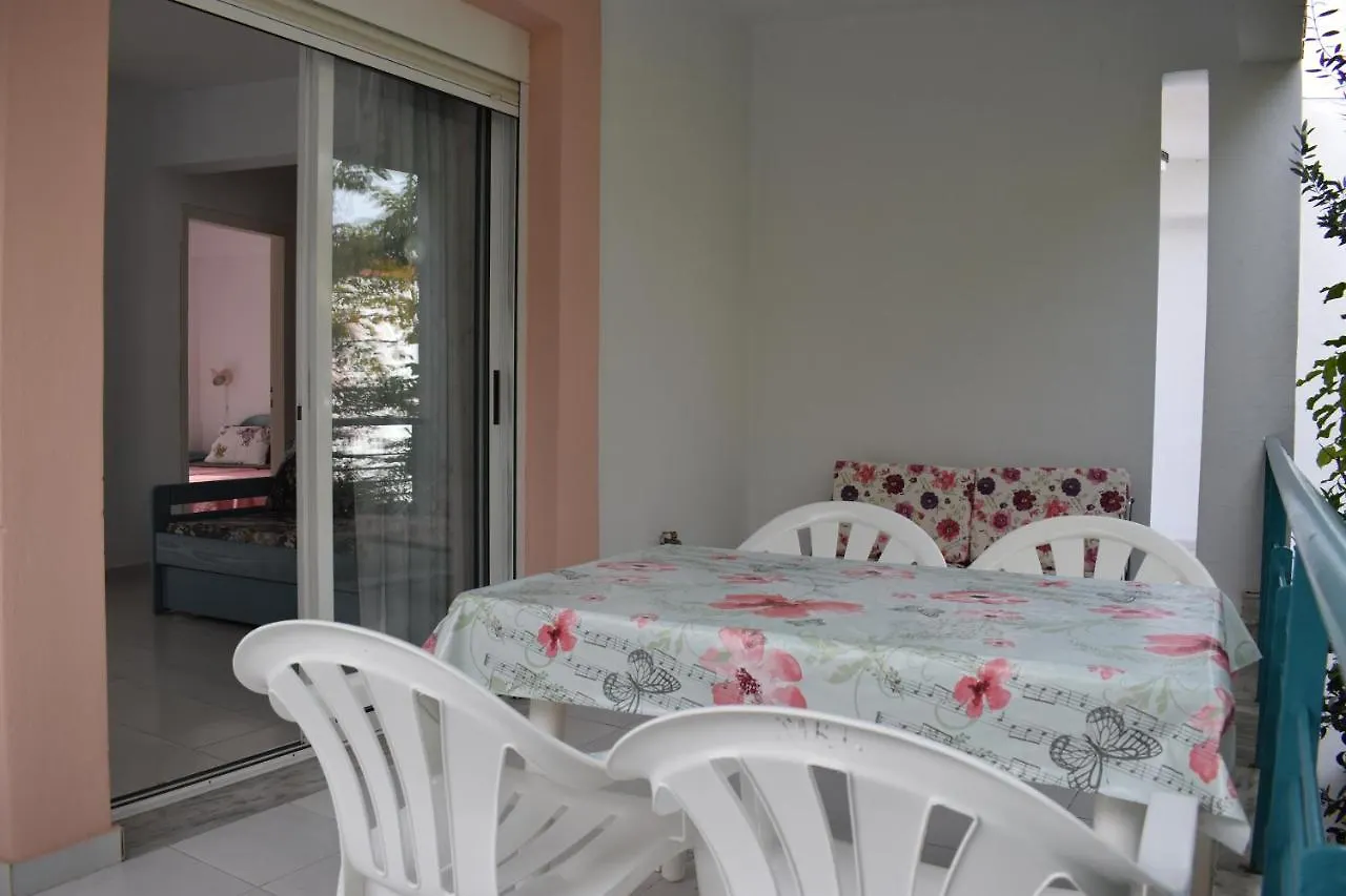 Niki Apartments ポリフロノ ギリシャ