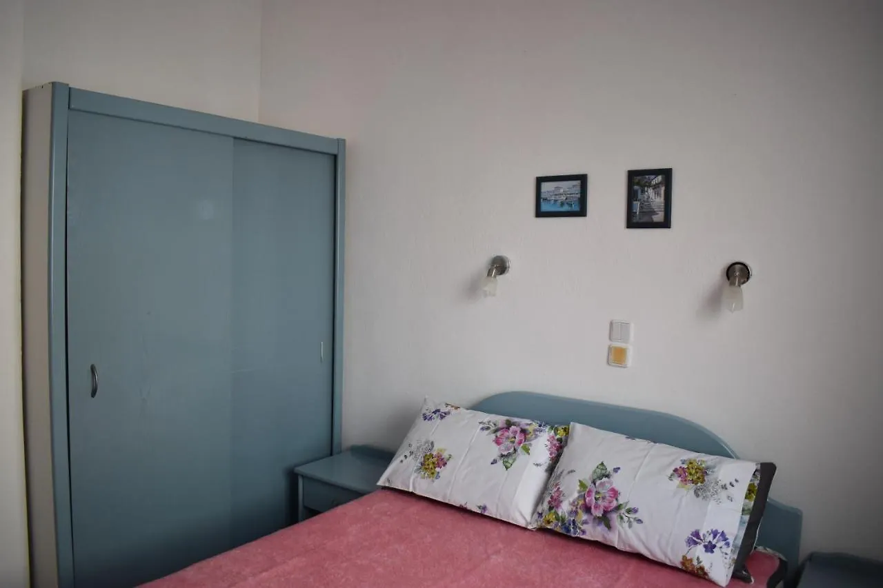 Niki Apartments Polychrono